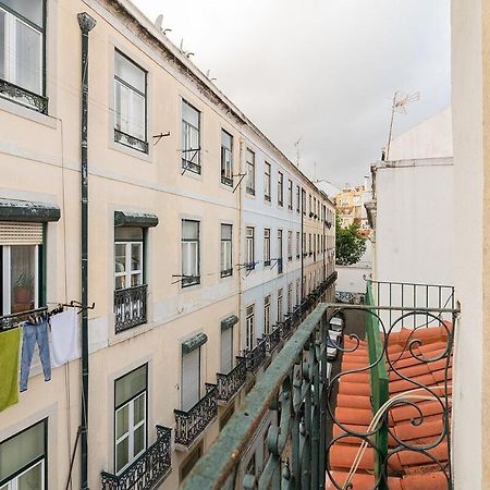 Attic Apartment With Balcony In Bairro Alto リスボン エクステリア 写真